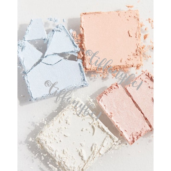 Milk Makeup Holographic Highlighting Powder - Picture 4 of 15